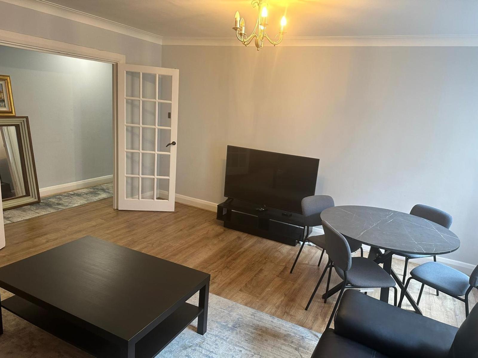 Spacious 2 Bed Flat London